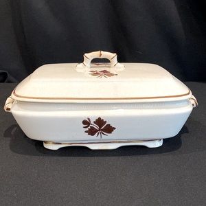 ALFRED MEAKIN, ENGLAND, ROYAL IRONSTONE COPPER LUSTER TEA LEAF COVERED CASSEROLE